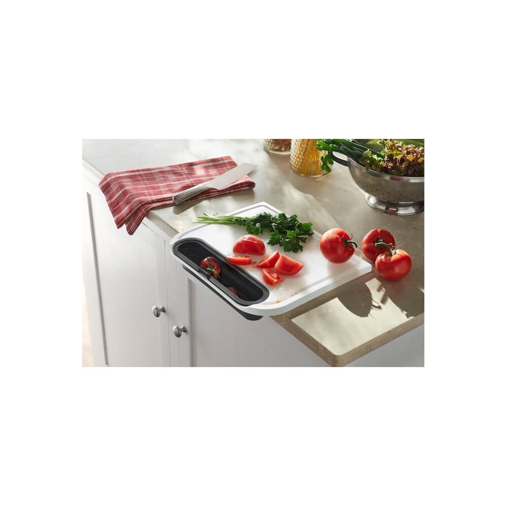 Traveler Cutting Board with Silicone Catch Bin 7032