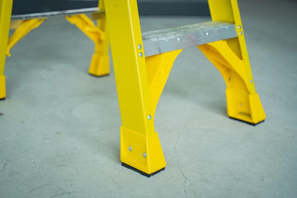 10 Ft. Type IAA Fiberglass Stepladder 6310