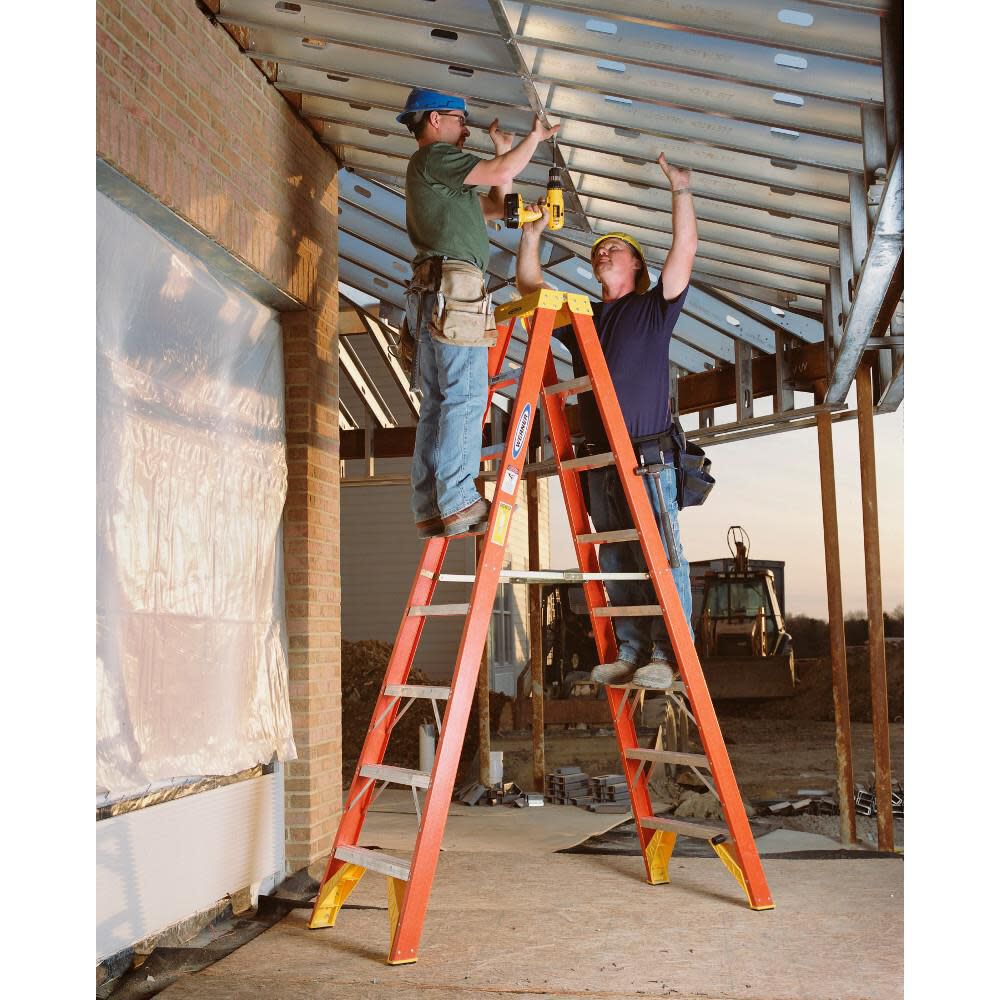 T6200 8-ft Fiberglass Type 1A-300-lb Load Capacity Twin Step Ladder T6208