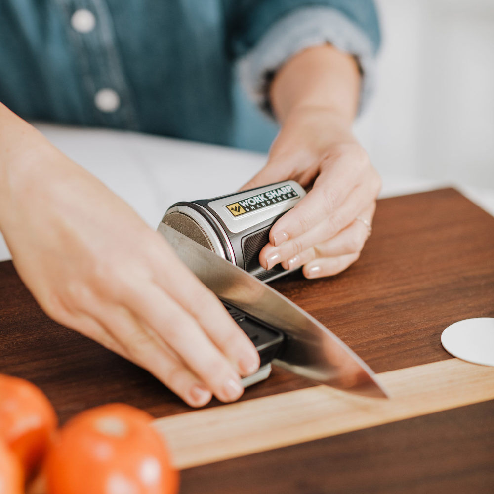 Manual Handheld Ergonomic Rolling Knife Sharpener WSKTNRKS