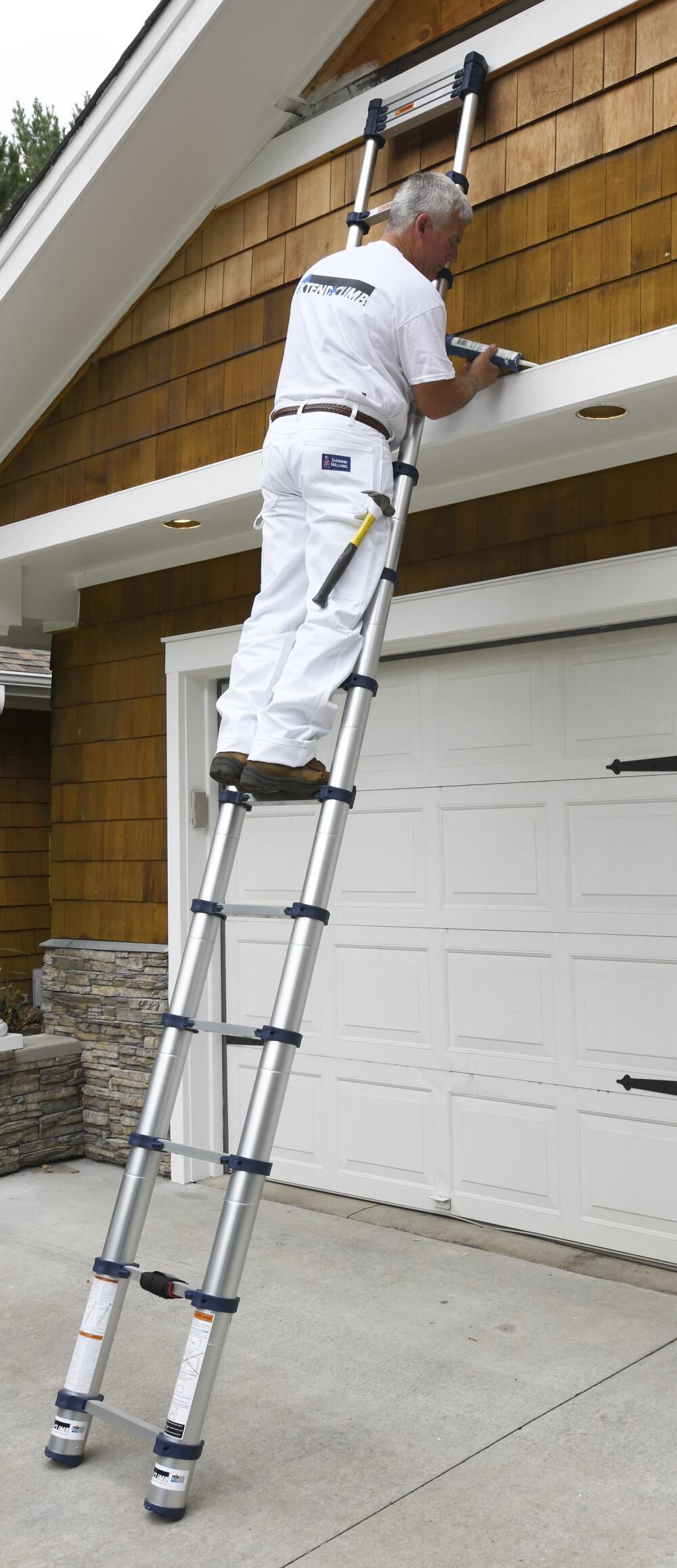 Pro Series 15.5' Telescoping Ladder 785P+