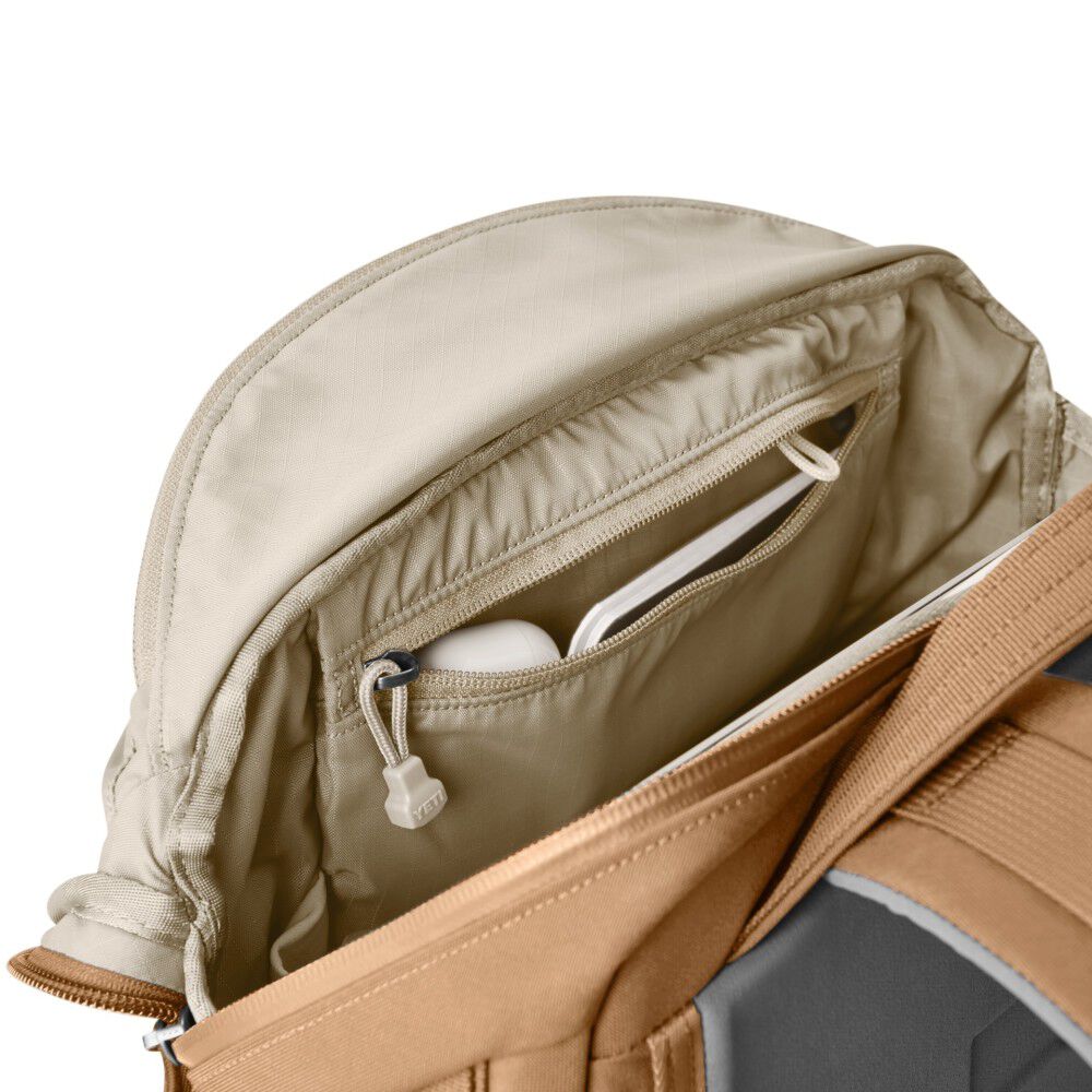 Crossroads 22L Backpack